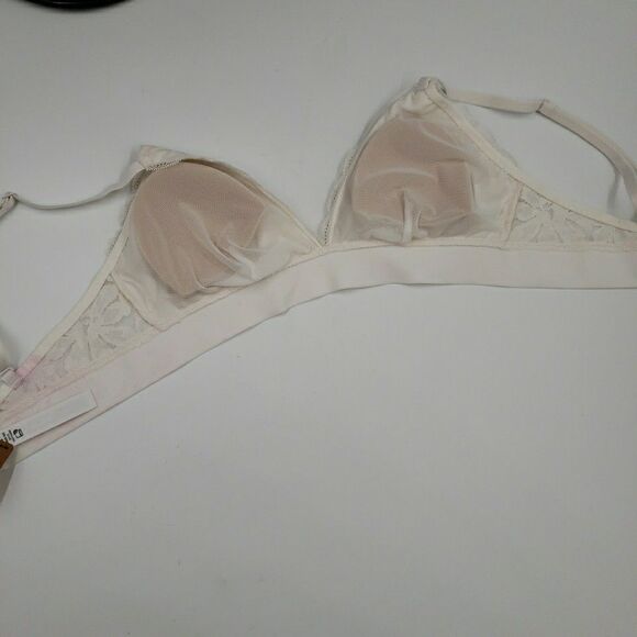Victorias Secret Sz Small Bra Ivory Lace Lightly Lined Wireless Plunge Bralette - Picture 7 of 16